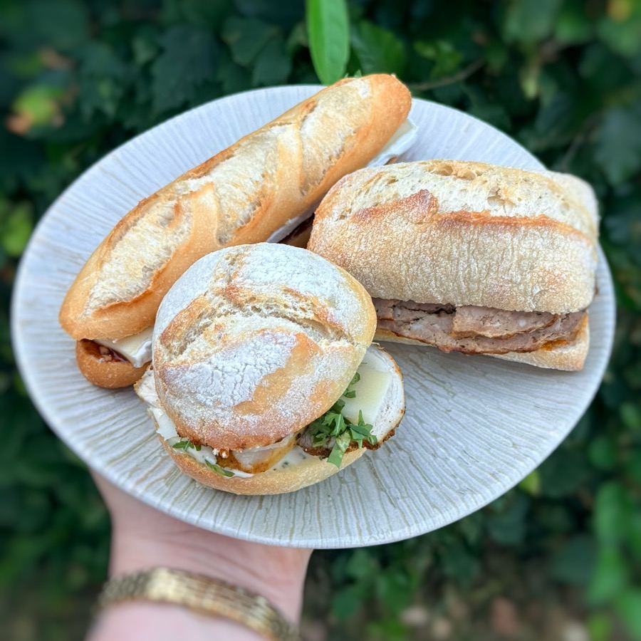 Trio de minis sandwichs artisanaux faits maison — L'Atelier de Flo, traiteur à Seraing
